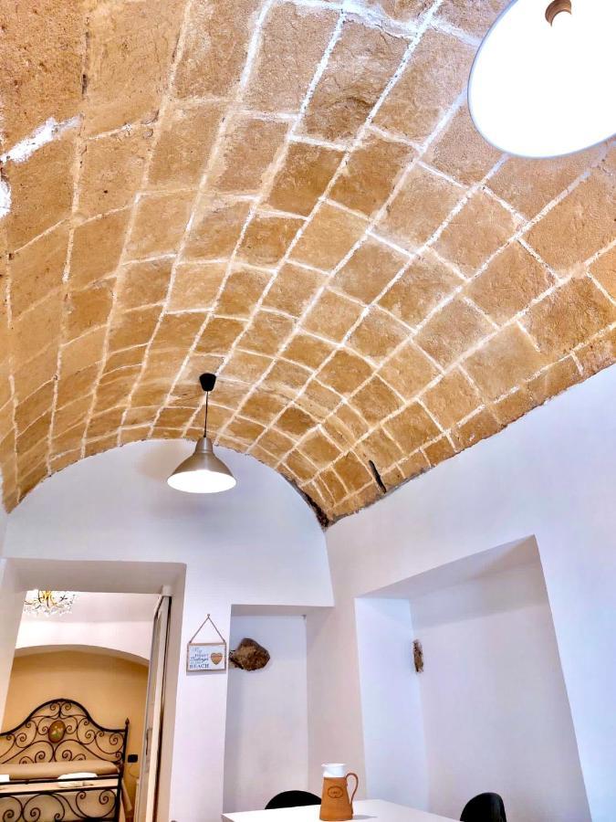 Corte Vico Palmisano Centro Storico Gallipolli Exteriör bild